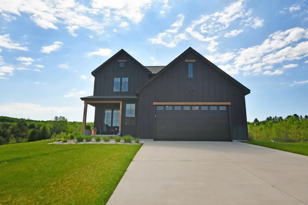 8561 S Olivia Drive Kasson Township MI 49664