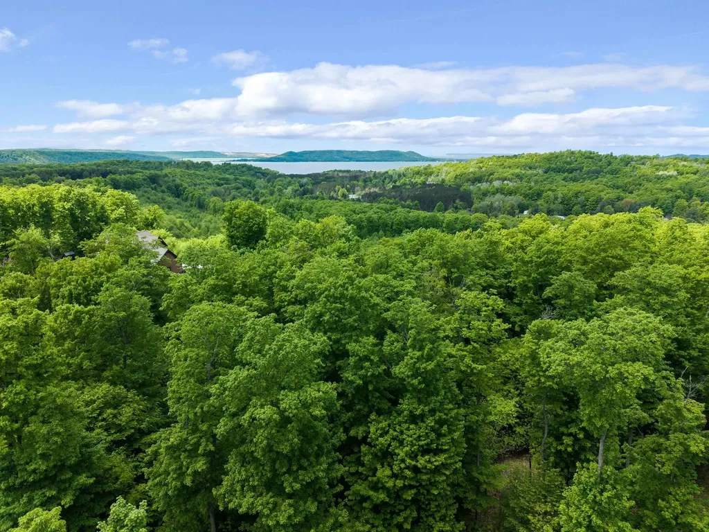 3698 W Glen Lake Highlands Drive Kasson Township MI 49664