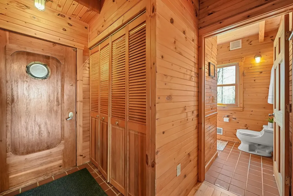9779 E Johnson Road Leelanau Township MI 49670