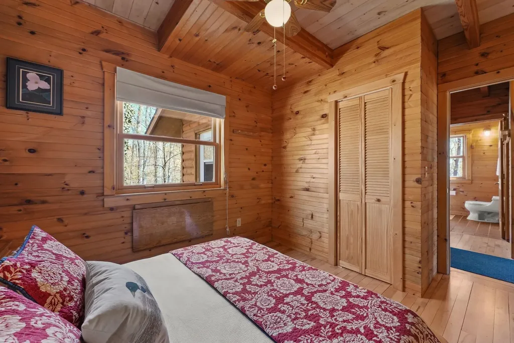 9779 E Johnson Road Leelanau Township MI 49670
