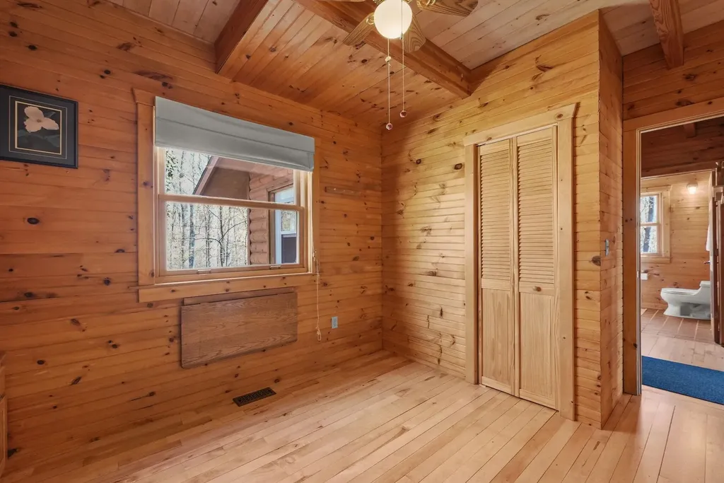 9779 E Johnson Road Leelanau Township MI 49670