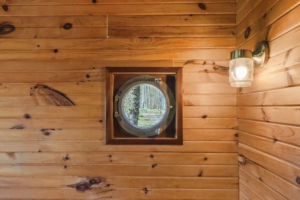 9779 E Johnson Road Leelanau Township MI 49670