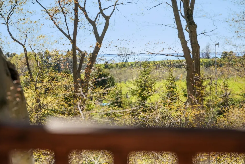 9779 E Johnson Road Leelanau Township MI 49670