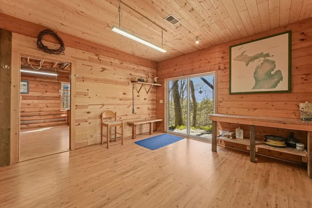 9779 E Johnson Road Leelanau Township MI 49670
