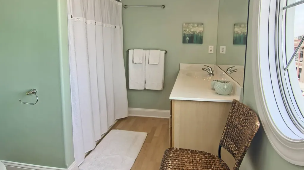 715 E State Street Traverse City City MI 49686