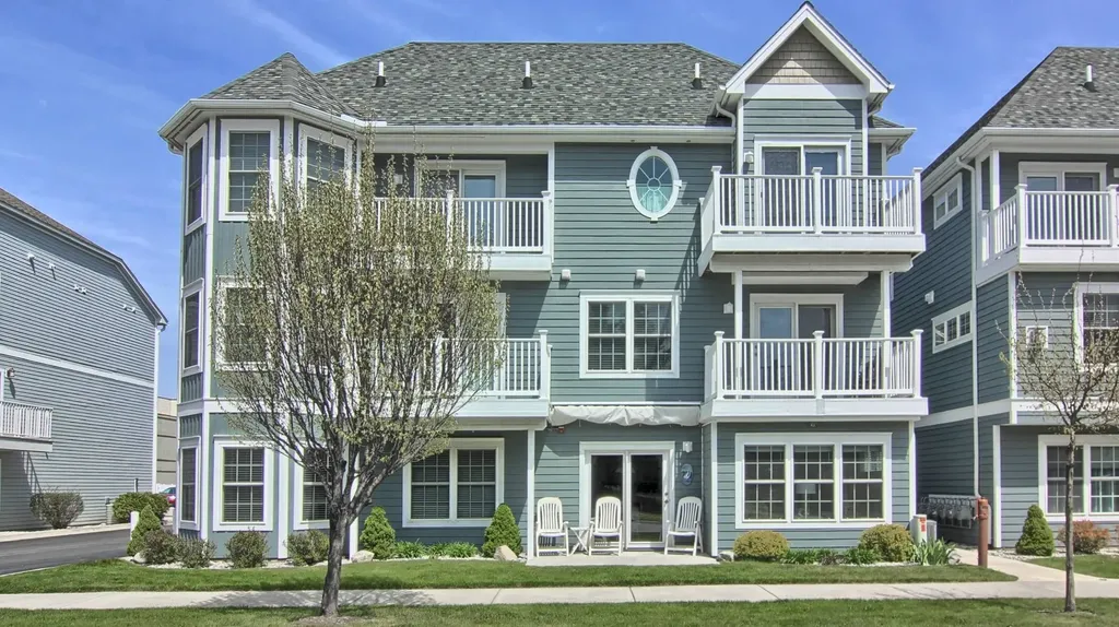 715 E State Street Traverse City City MI 49686