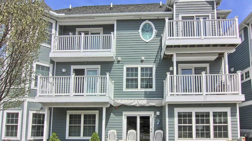 715 E State Street Traverse City City MI 49686