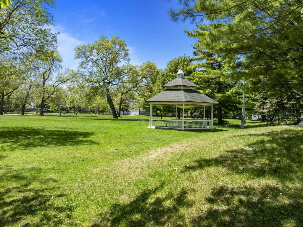 715 E State Street Traverse City City MI 49686