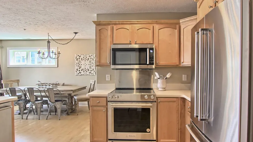 715 E State Street Traverse City City MI 49686