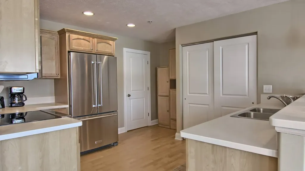 715 E State Street Traverse City City MI 49686