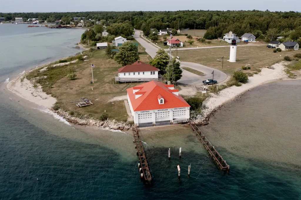 Kings Highway Peaine Township MI 49782