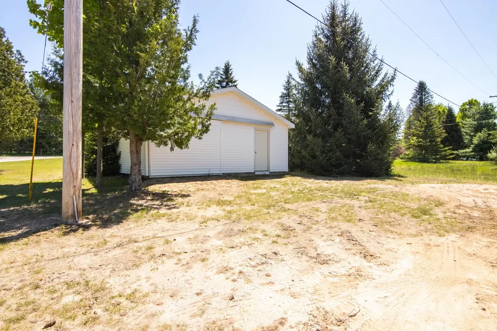 2601 Rushton Road Central Lake Township MI 49622