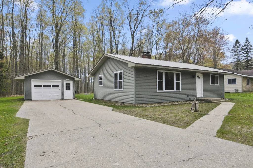 3562 E M-55 Cherry Grove Township MI 49601