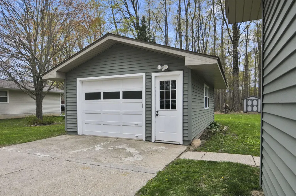 3562 E M-55 Cherry Grove Township MI 49601