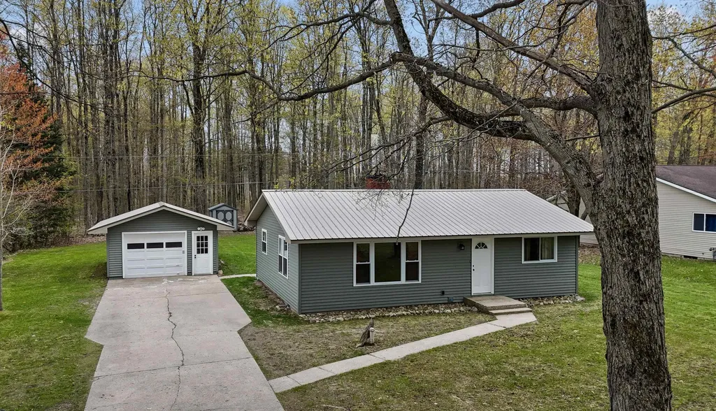 3562 E M-55 Cherry Grove Township MI 49601