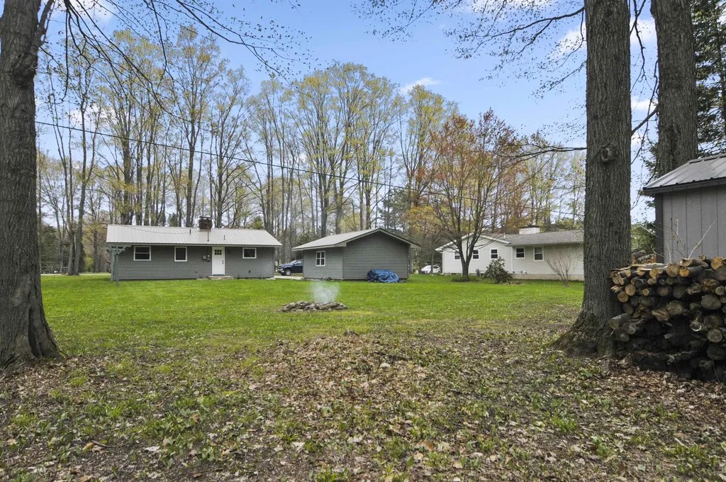 3562 E M-55 Cherry Grove Township MI 49601