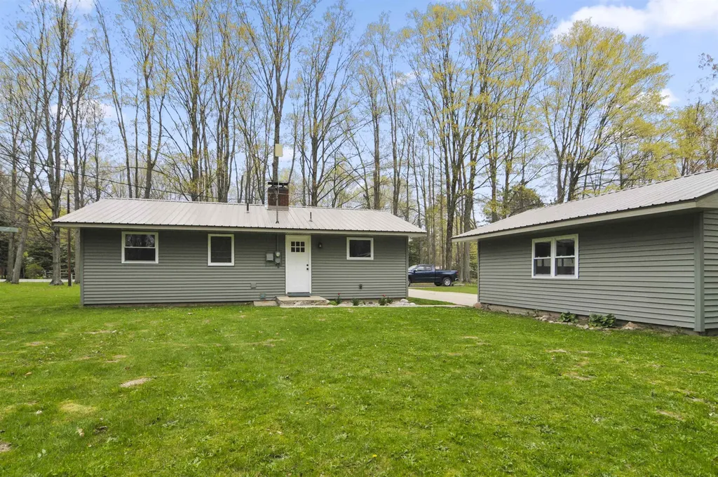 3562 E M-55 Cherry Grove Township MI 49601