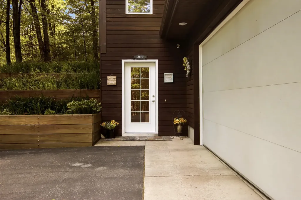 776 W Blackberry Lane Suttons Bay Township MI 49682