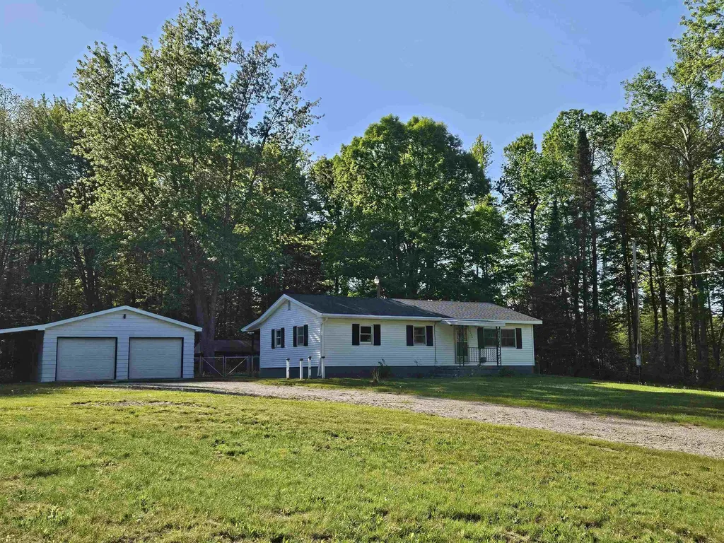 4774 S Lachance Road Lake Township MI 49651