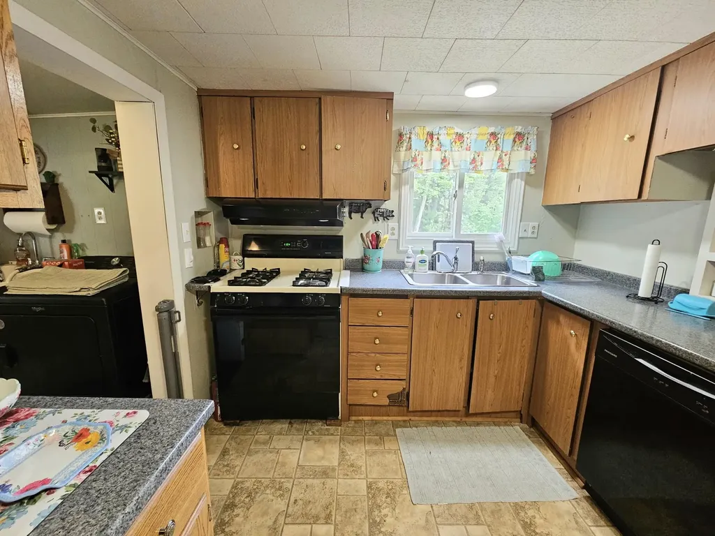 4774 S Lachance Road Lake Township MI 49651