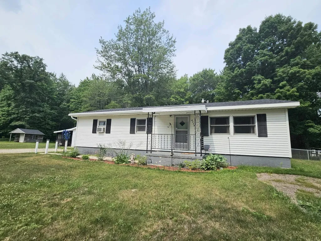 4774 S Lachance Road Lake Township MI 49651