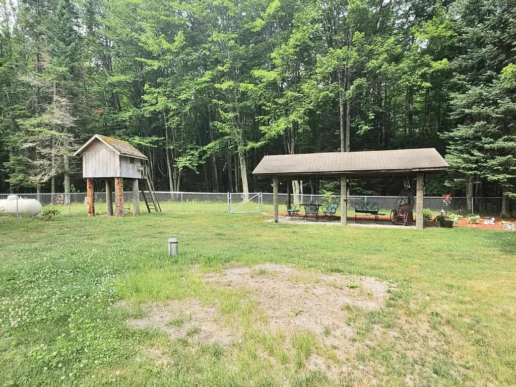 4774 S Lachance Road Lake Township MI 49651