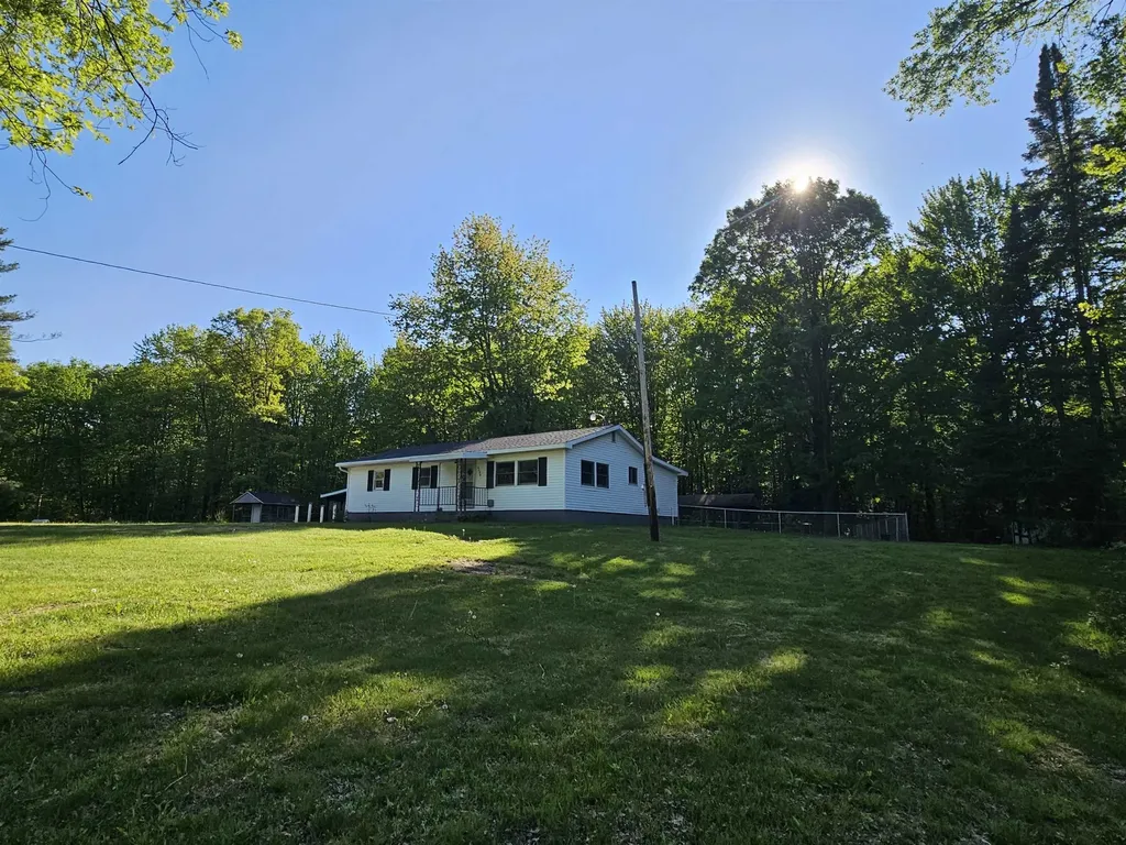 4774 S Lachance Road Lake Township MI 49651