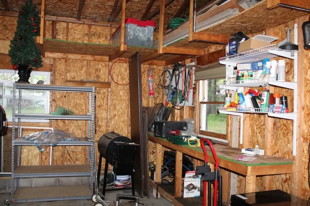 817 E Dresden Street Kalkaska Township MI 49646