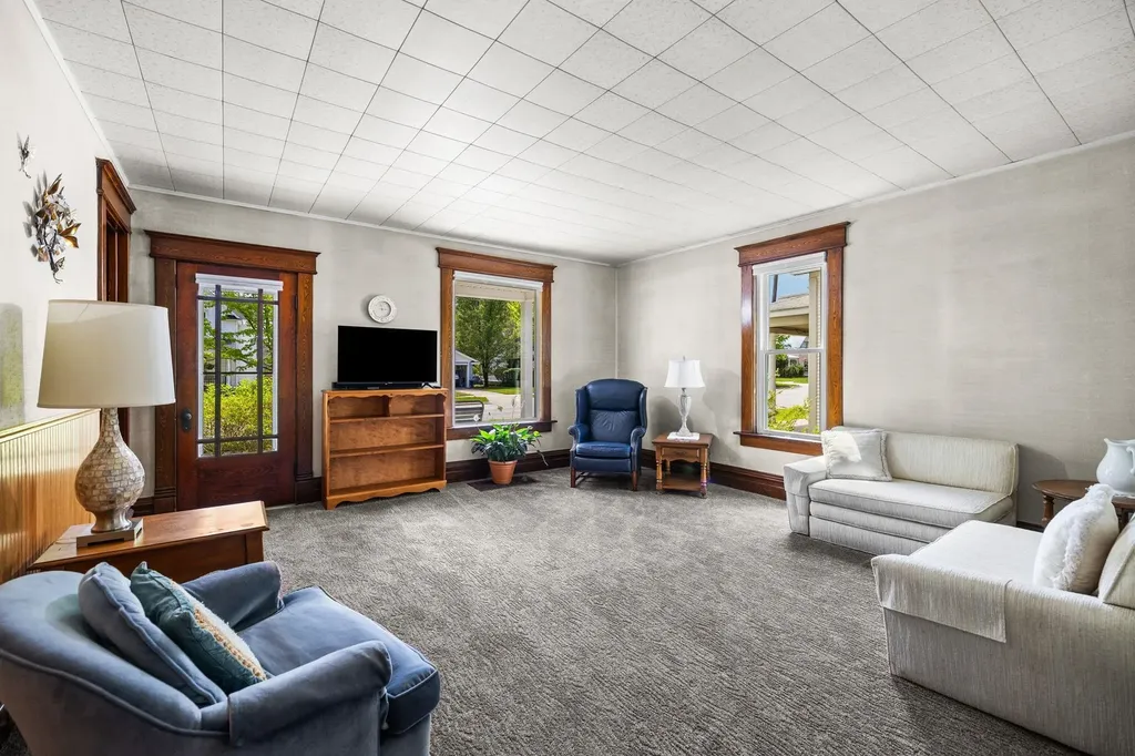 1026 W Front Street Traverse City City MI 49684