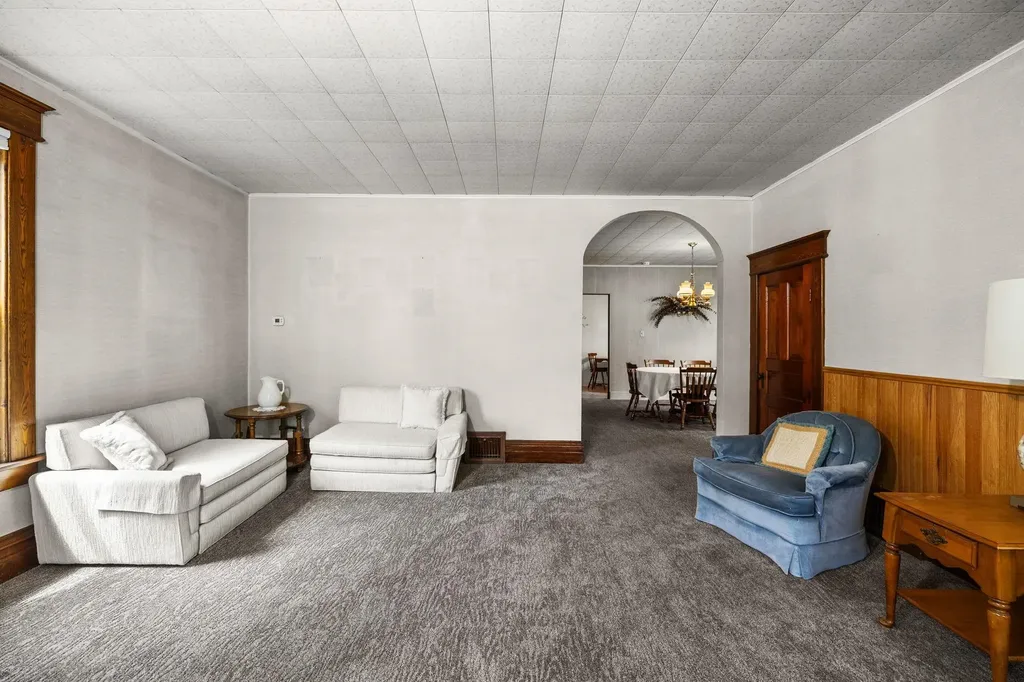 1026 W Front Street Traverse City City MI 49684