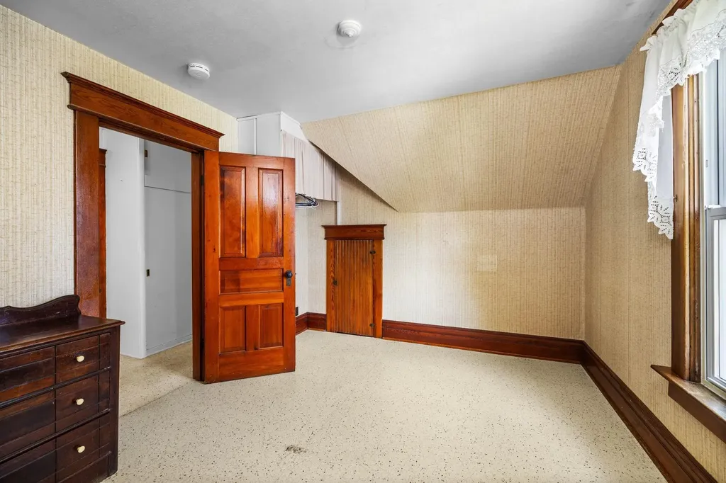 1026 W Front Street Traverse City City MI 49684