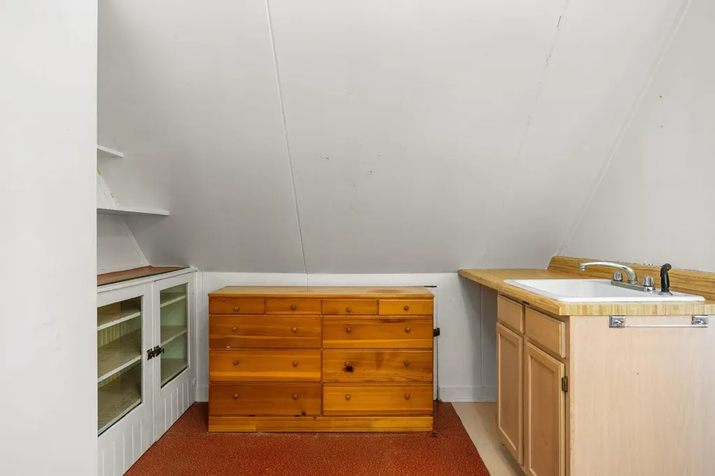 1026 W Front Street Traverse City City MI 49684