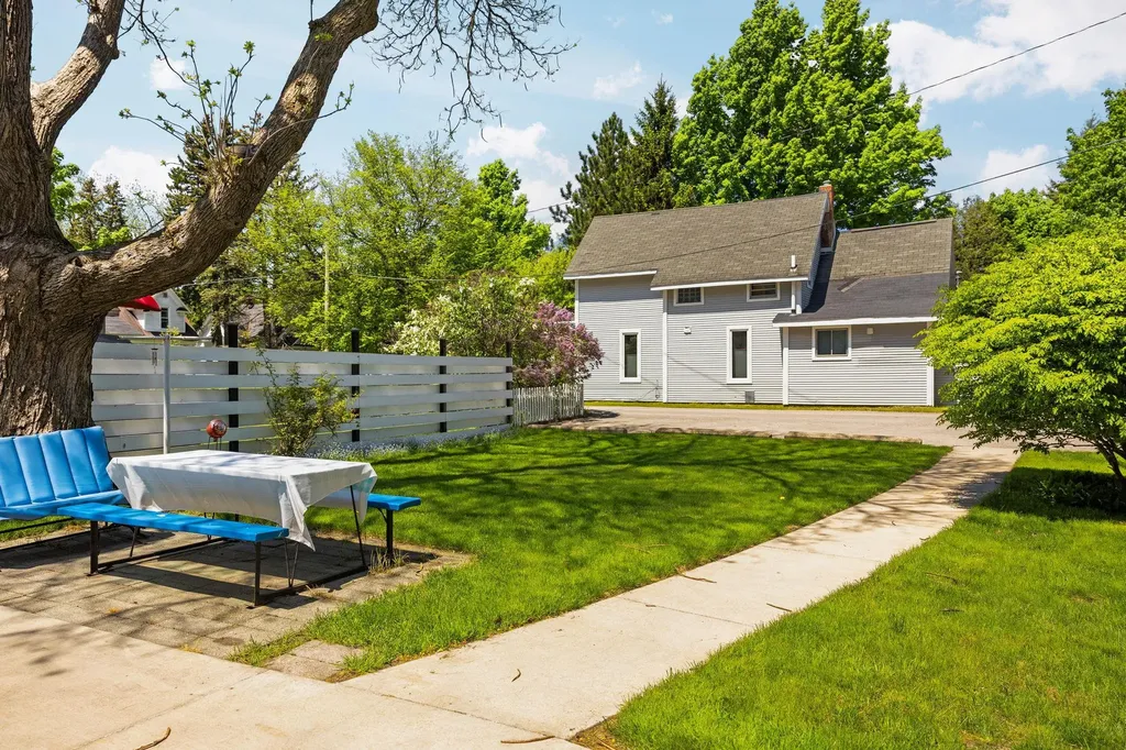 1026 W Front Street Traverse City City MI 49684