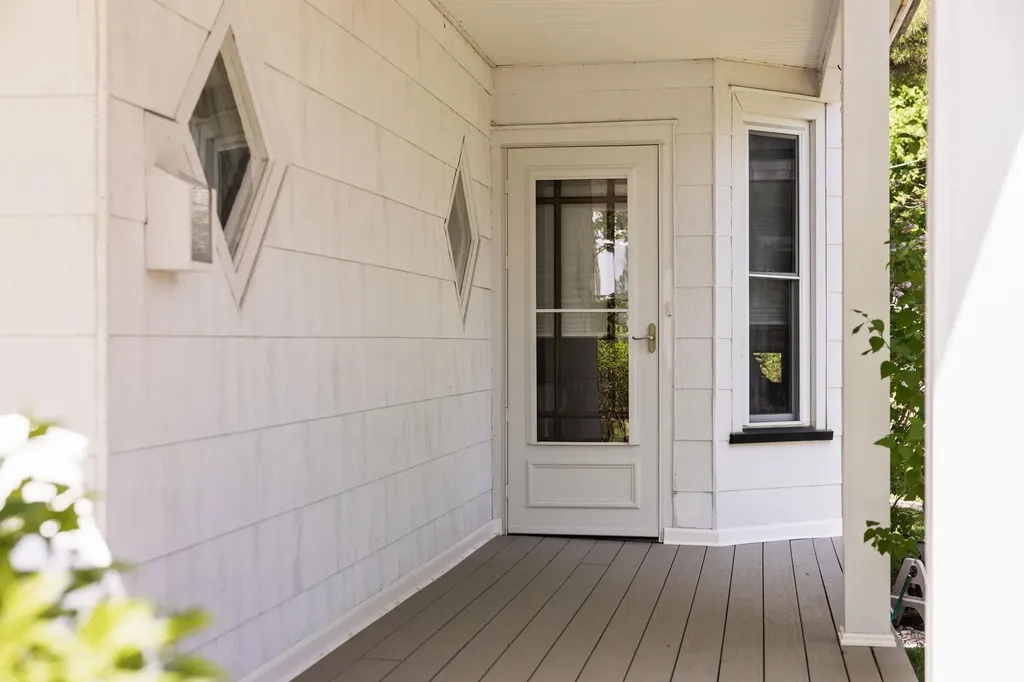 1026 W Front Street Traverse City City MI 49684