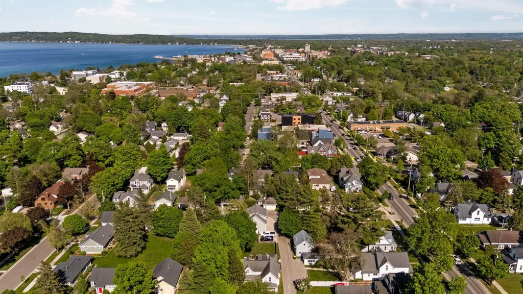 1026 W Front Street Traverse City City MI 49684