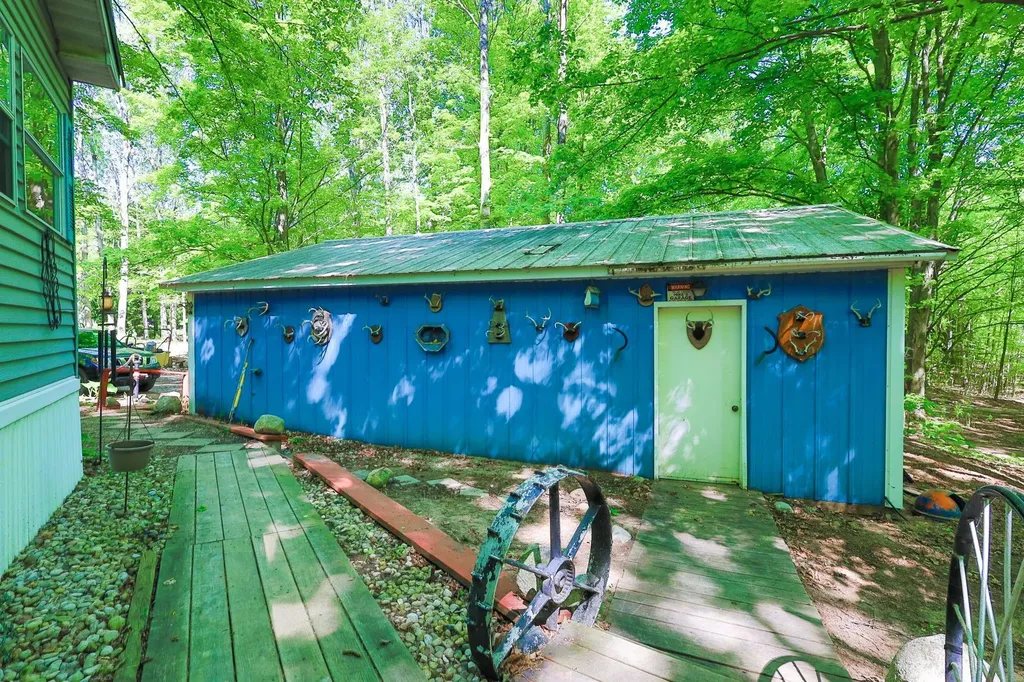 13517 Viaduct Road Cleon Township MI 49625