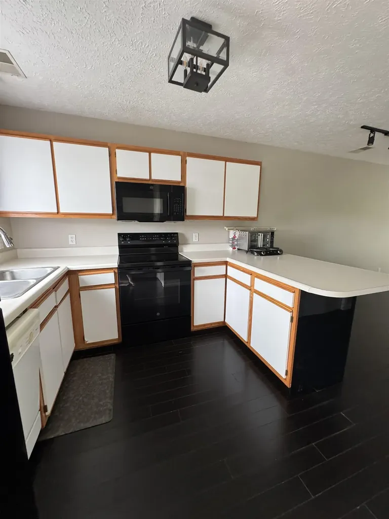 3751 Vale Drive East Bay Township MI 49686