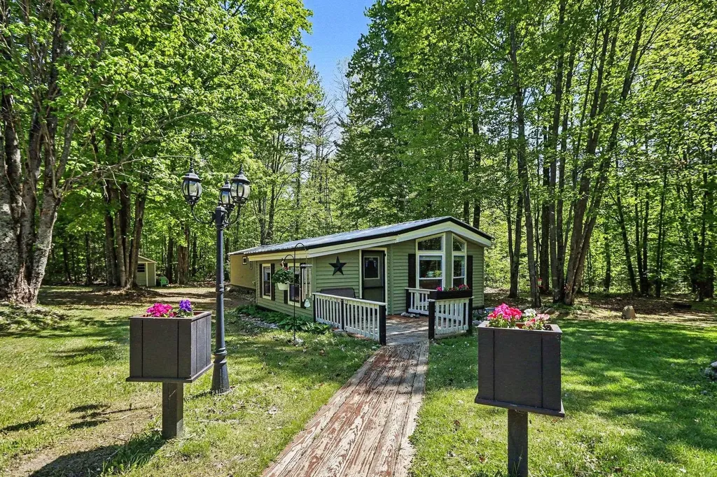 3523 Mt Bliss Road Jordan Township MI 49727