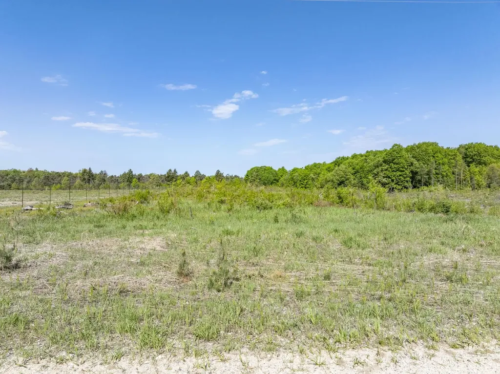 00 M-37 Springville Township MI 49668