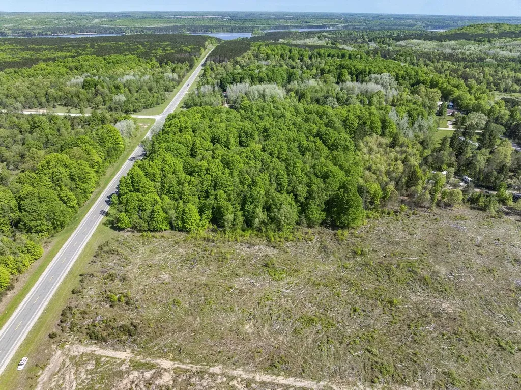 00 M-37 Springville Township MI 49668
