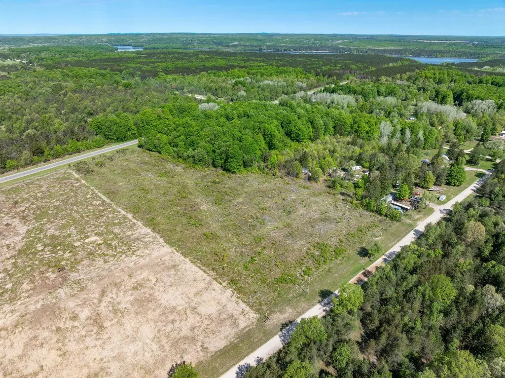 00 M-37 Springville Township MI 49668