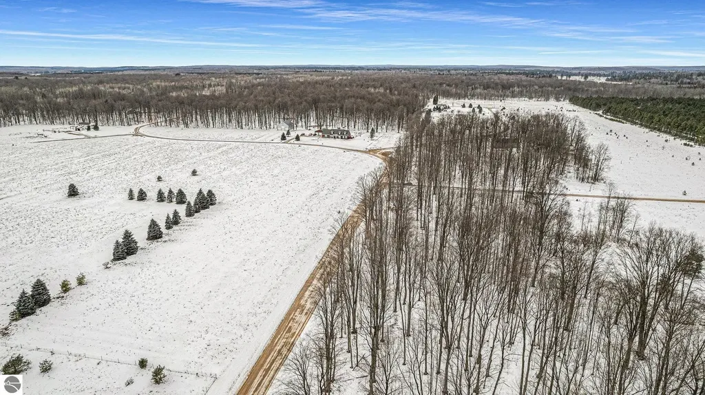 331/311 Kleehammer Club Drive Excelsior Township MI 49646