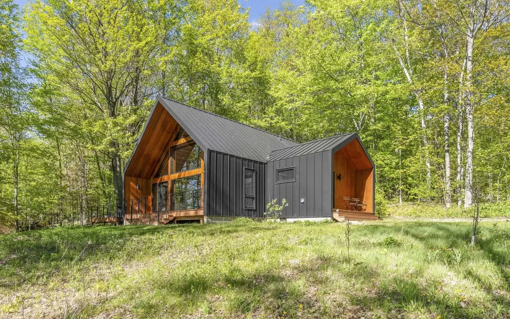 5091 Miles Road South Arm Township MI 49727