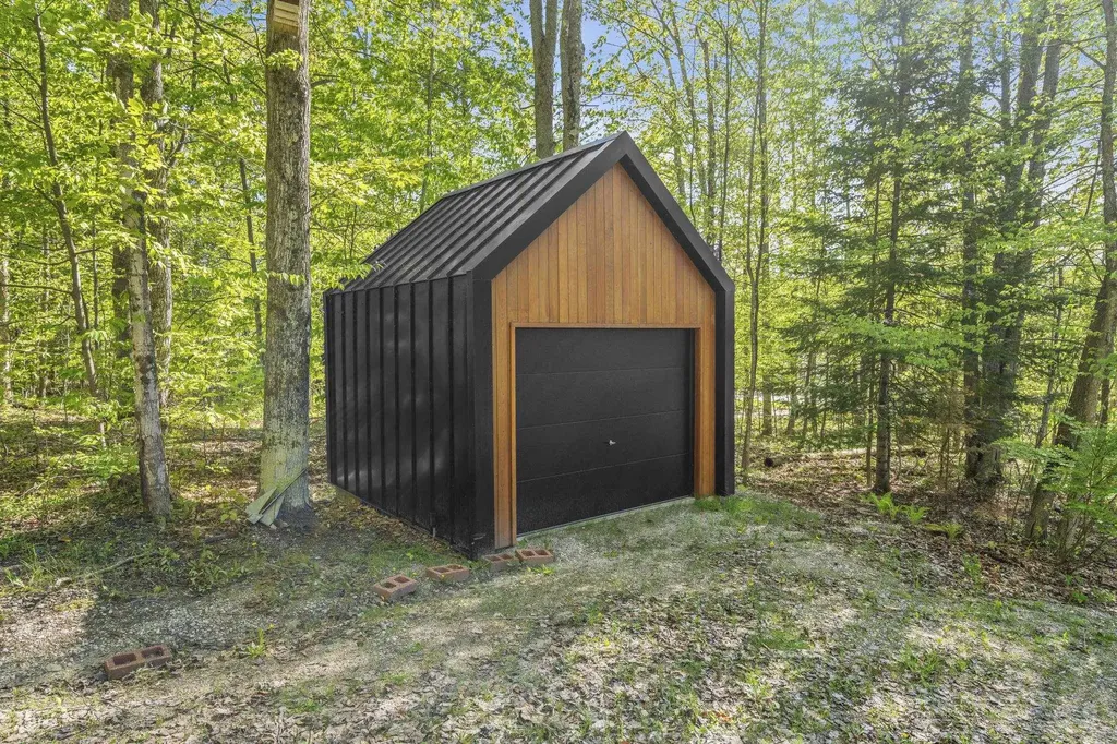 5091 Miles Road South Arm Township MI 49727