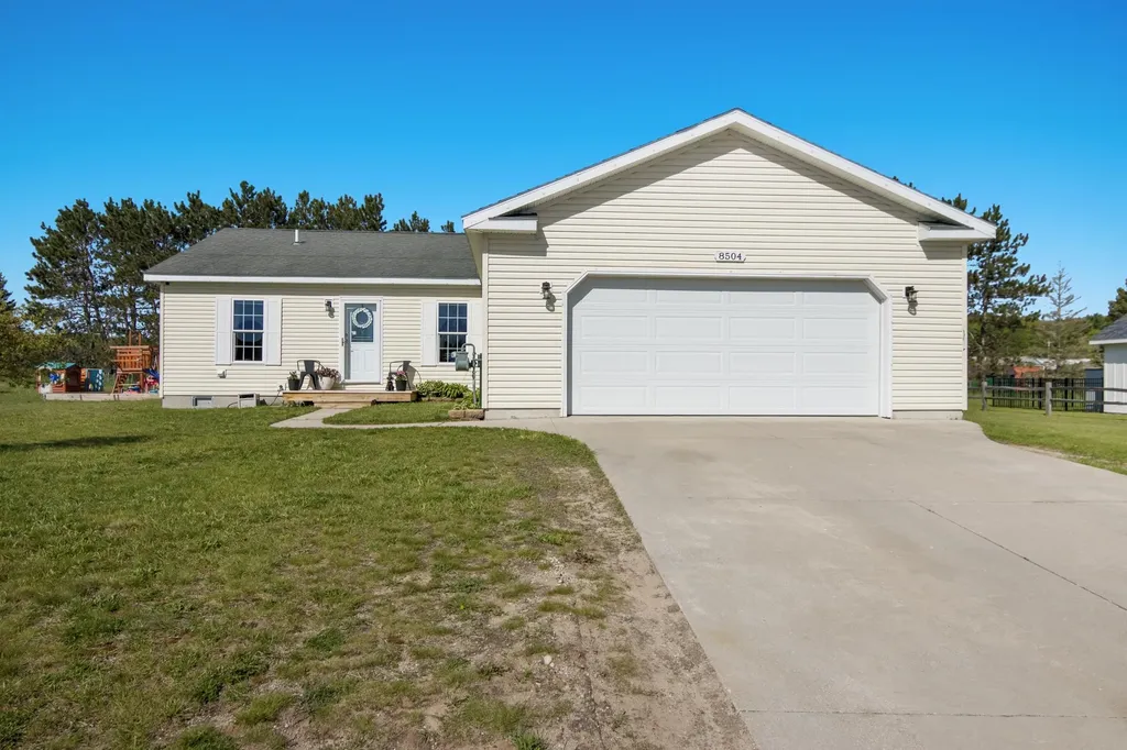 8504 S Elizabeth Drive Kasson Township MI 49664