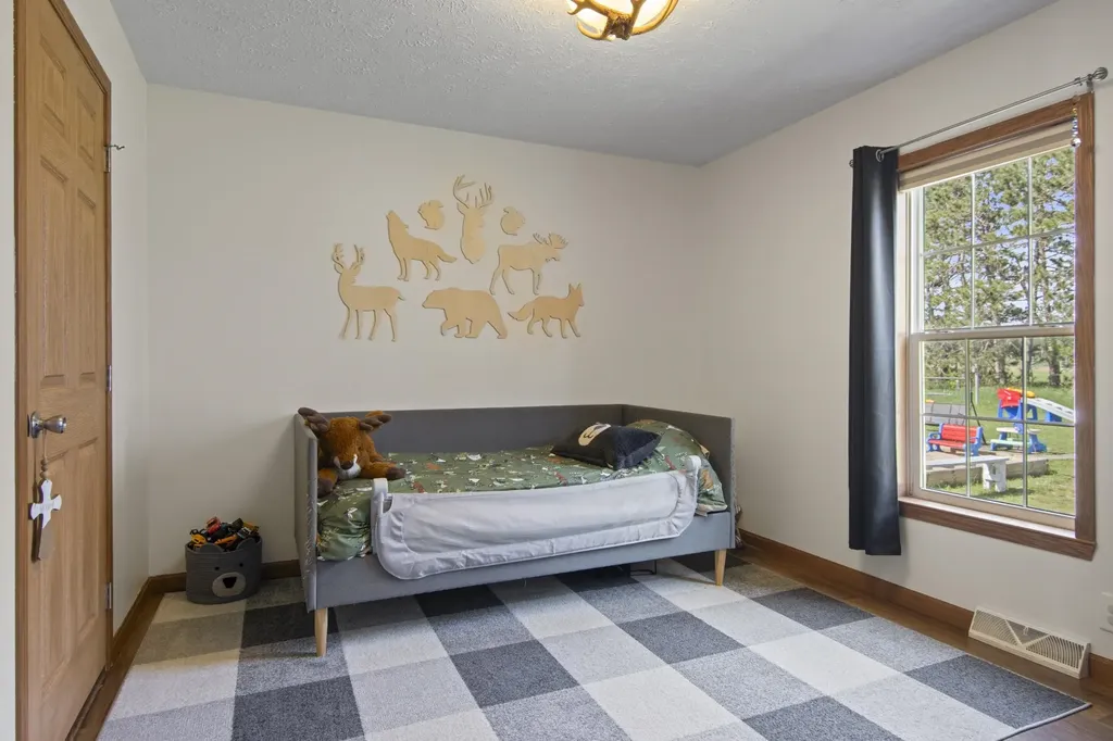 8504 S Elizabeth Drive Kasson Township MI 49664