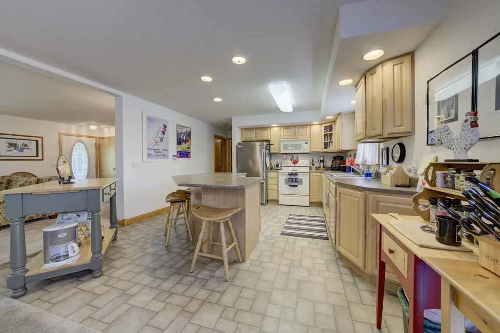 4451 S Hemlock Road Centerville Township MI 49621