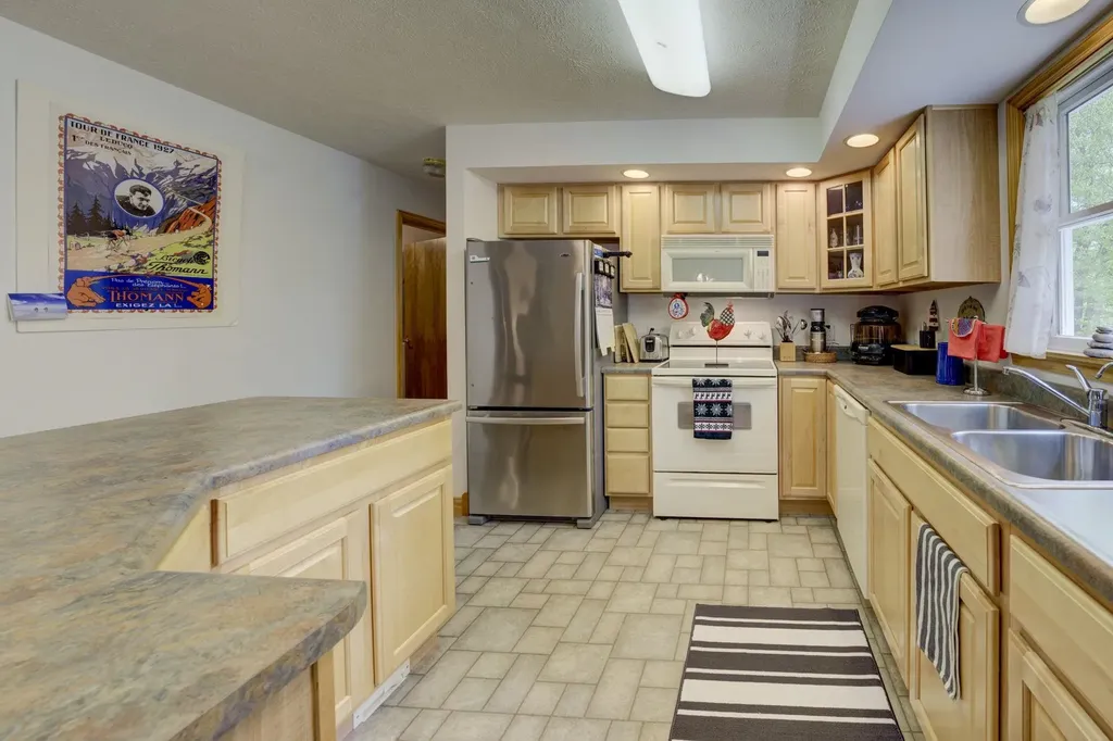 4451 S Hemlock Road Centerville Township MI 49621