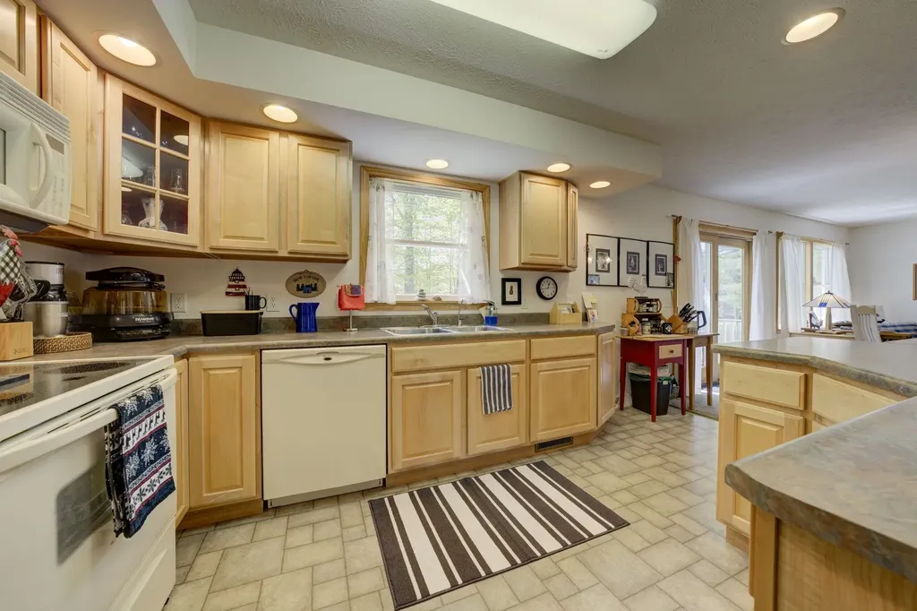 4451 S Hemlock Road Centerville Township MI 49621