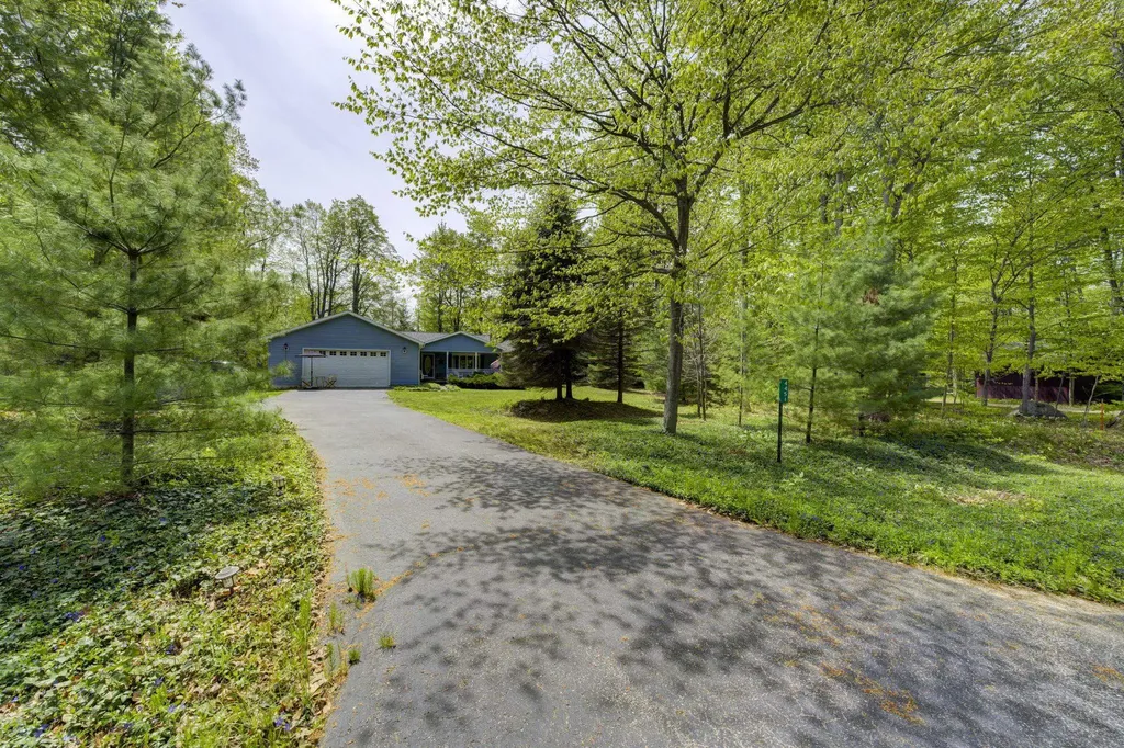 4451 S Hemlock Road Centerville Township MI 49621